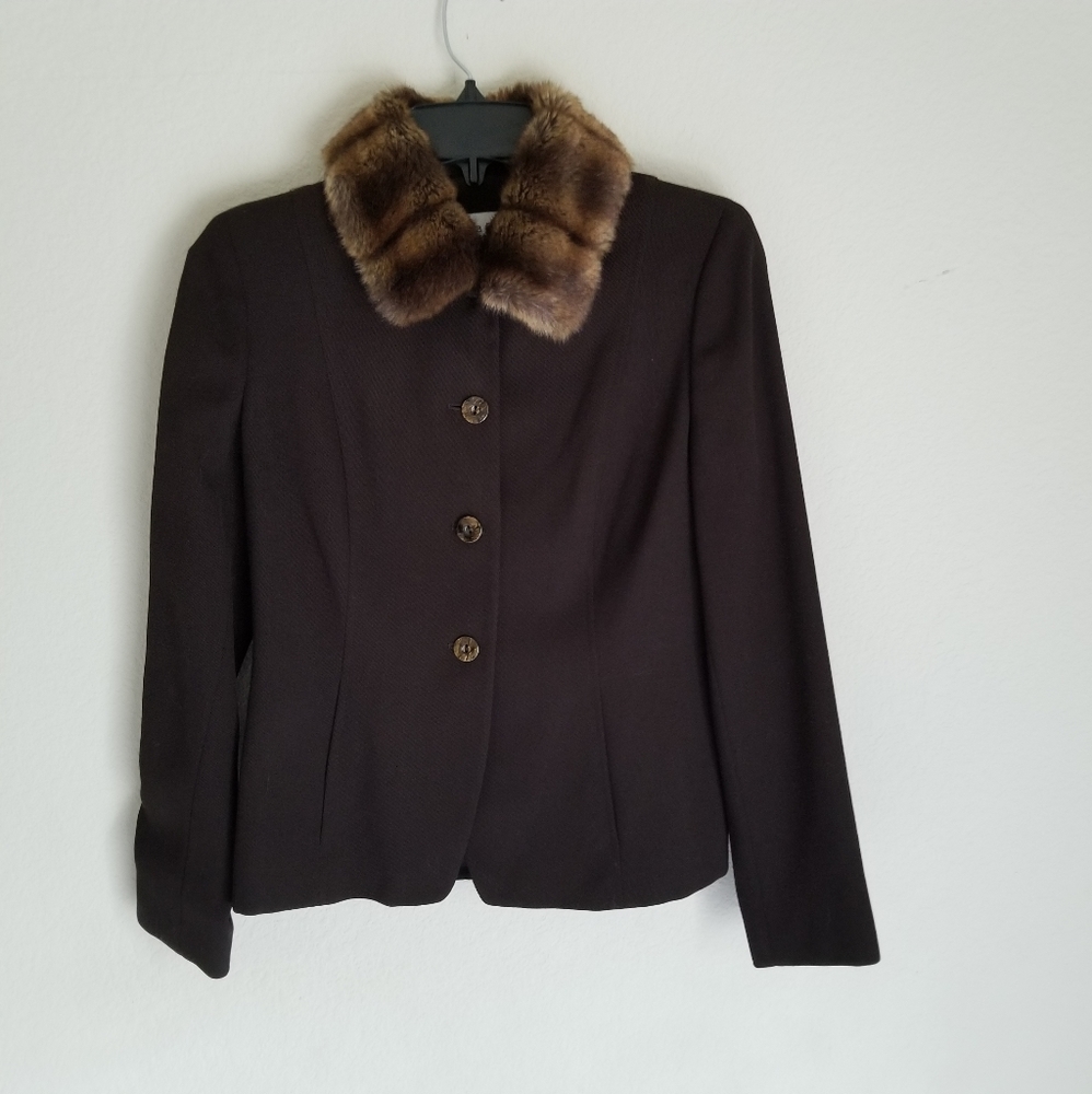 Rena Rowen light jecket, size 4P